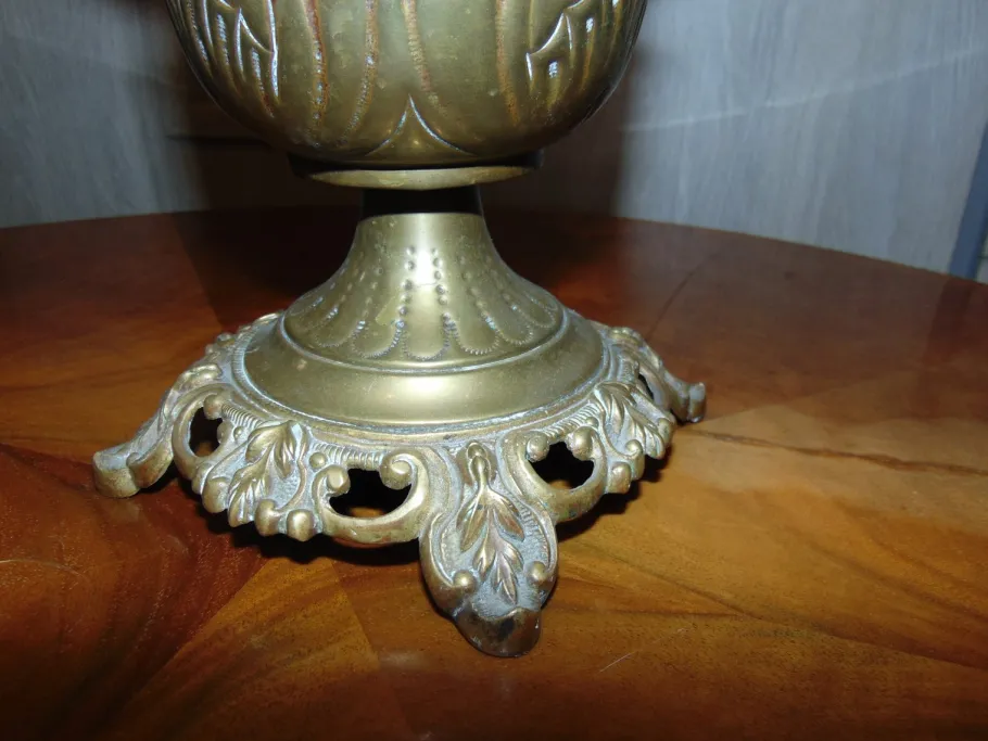 Best Pamono Antique Brass Oil Lamp from Lempereur & Bernard