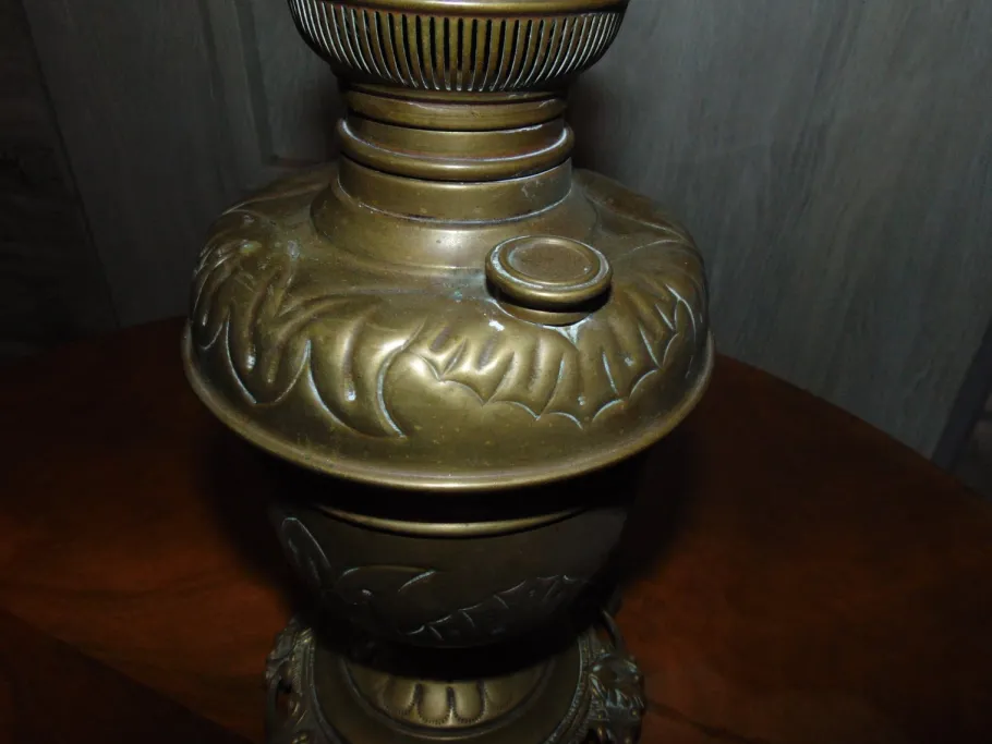 Best Pamono Antique Brass Oil Lamp from Lempereur & Bernard