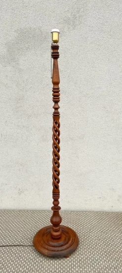 Outlet Pamono Antique Open Barley Twist Wooden Floor Lamp, 1920s