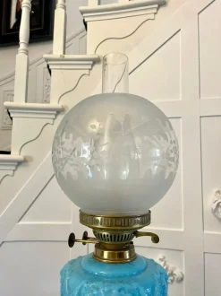 Clearance Pamono Antique Victorian Brass Corinthian Column Oil Lamp