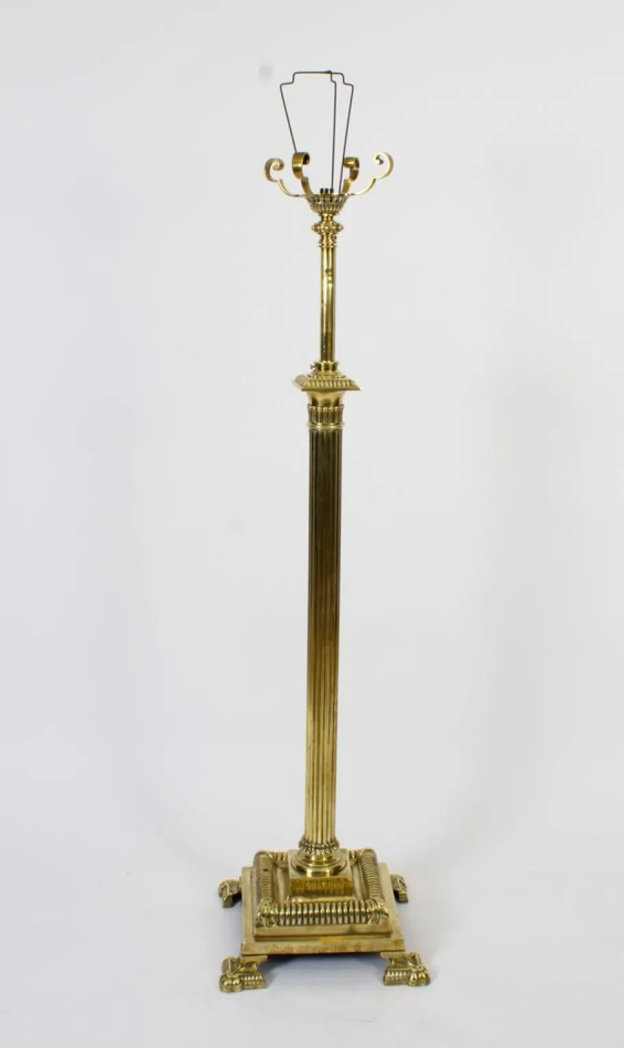 Outlet Pamono Antique Victorian Brass Corinthian Column Telescopic Standard Lamp, 1890s