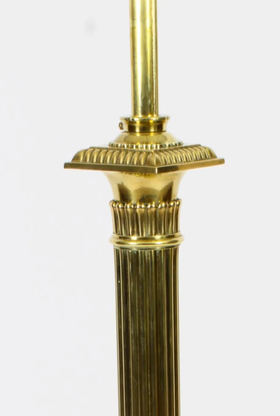 Outlet Pamono Antique Victorian Brass Corinthian Column Telescopic Standard Lamp, 1890s