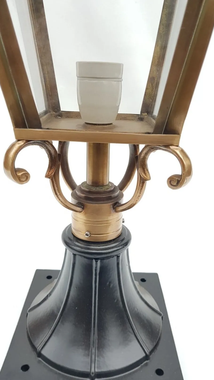 Clearance Pamono Antique Victorian Classic Copper Pillar Lamp Lantern on Base Outdoor Lamp
