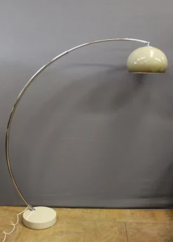 Outlet Pamono Arc Floor Lamp in Marble and Chrome, 1970s