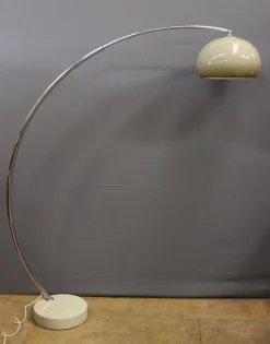 Outlet Pamono Arc Floor Lamp in Marble and Chrome, 1970s