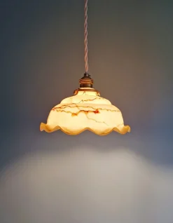 Best Pamono Art Deco Pendant Light in Marbled and Scalloped Opaline from Scailmont Glassworks, Belgium, 1920s-1930s