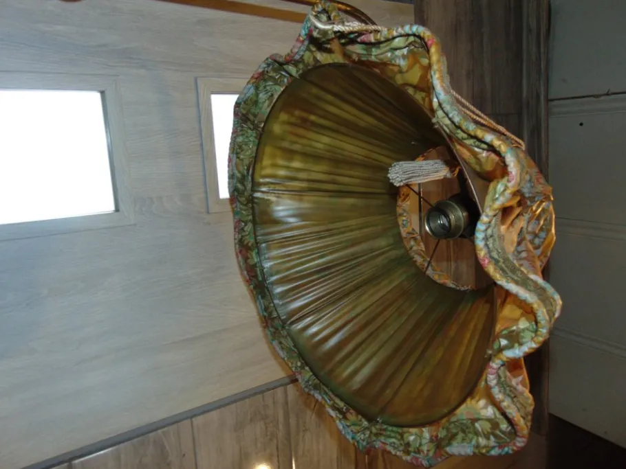 Sale Pamono Art Deco Wooden Floor Lamp, 1920s