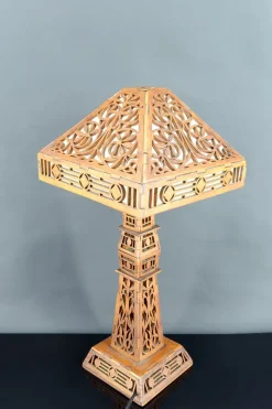 Best Pamono Arts & Crafts Prairie School Cut-Out Wood Lamp in the style of Frank Lloyd Wright, USA, 1900s