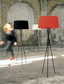 Online Pamono Black Trípode G5 Floor Lamp by Santa & Cole