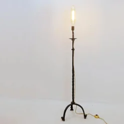 Sale Pamono Brutalist Wrought Iron Tripod Floor Lamp, 20th Century