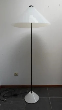 Sale Pamono 301/C O-Luce Snow Floor Lamp by Vico Magistretti for Oluce, 1973