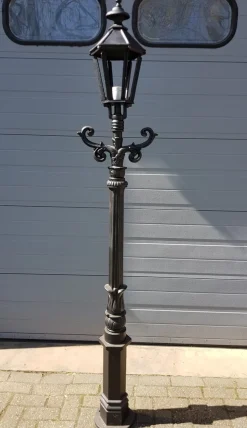 Online Pamono Cast Iron Lamp Post with Hexagon Cast Iron Lantern