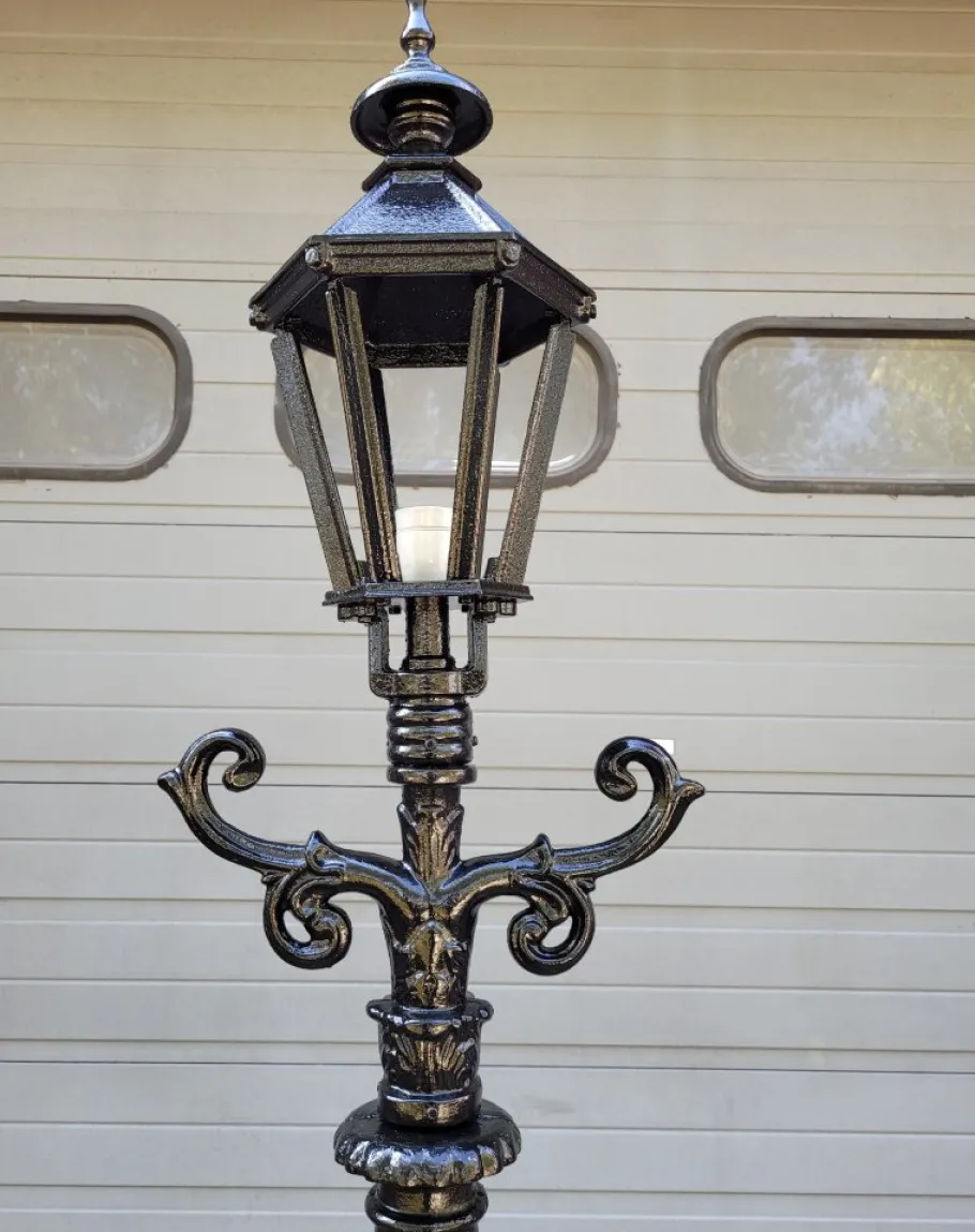 Pamono Cast Iron Lamp with Cast Iron Lantern