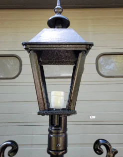 Online Pamono Cast Iron Lamp with Square Cast Iron Lantern