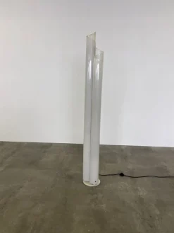 Hot Pamono Chimera Model Floor Lamp by Vico Magistretti for Artemide, 1975