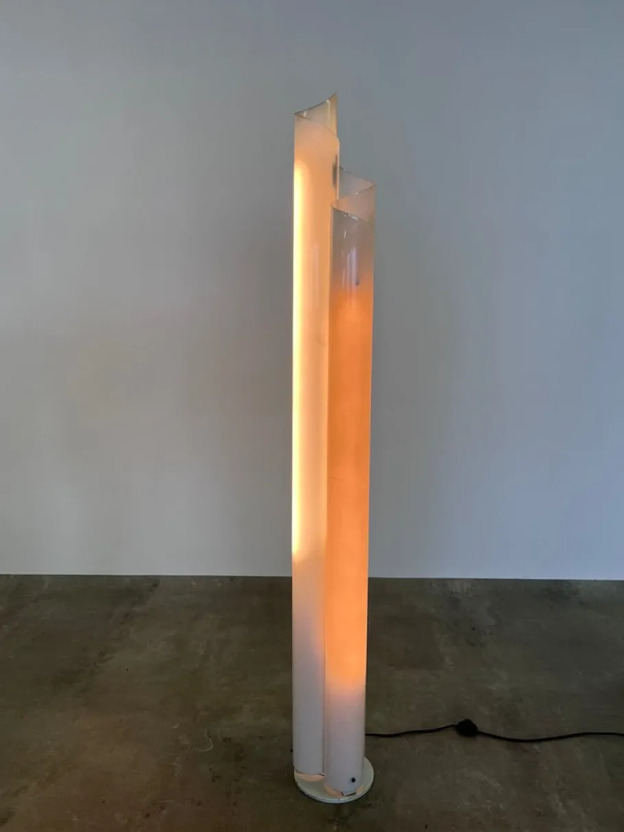 Hot Pamono Chimera Model Floor Lamp by Vico Magistretti for Artemide, 1975