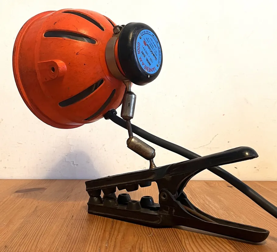 Best Pamono Cinema Spotlight with Clamp