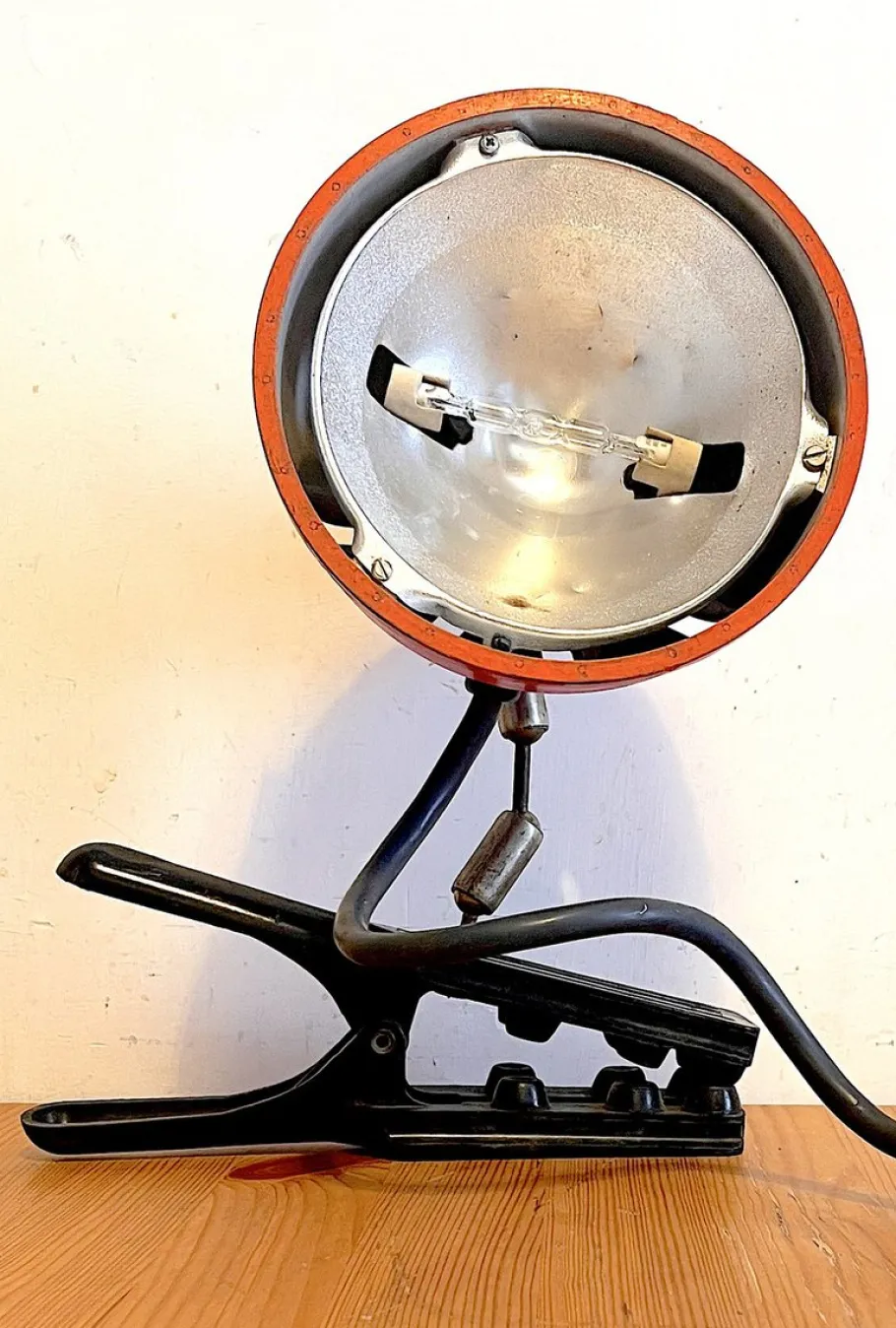 Best Pamono Cinema Spotlight with Clamp