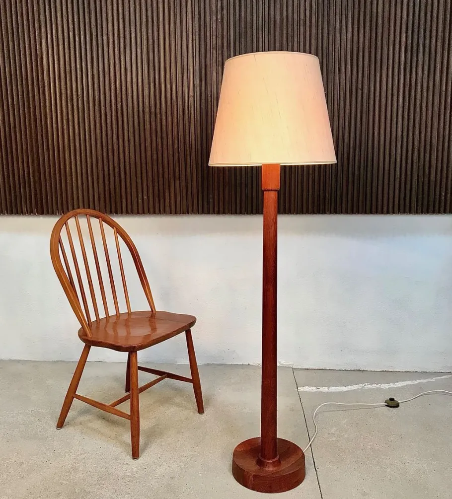 Pamono Danish Solid Teak Wood Floor Lamp with Wild Silk Lampshade, 1960s