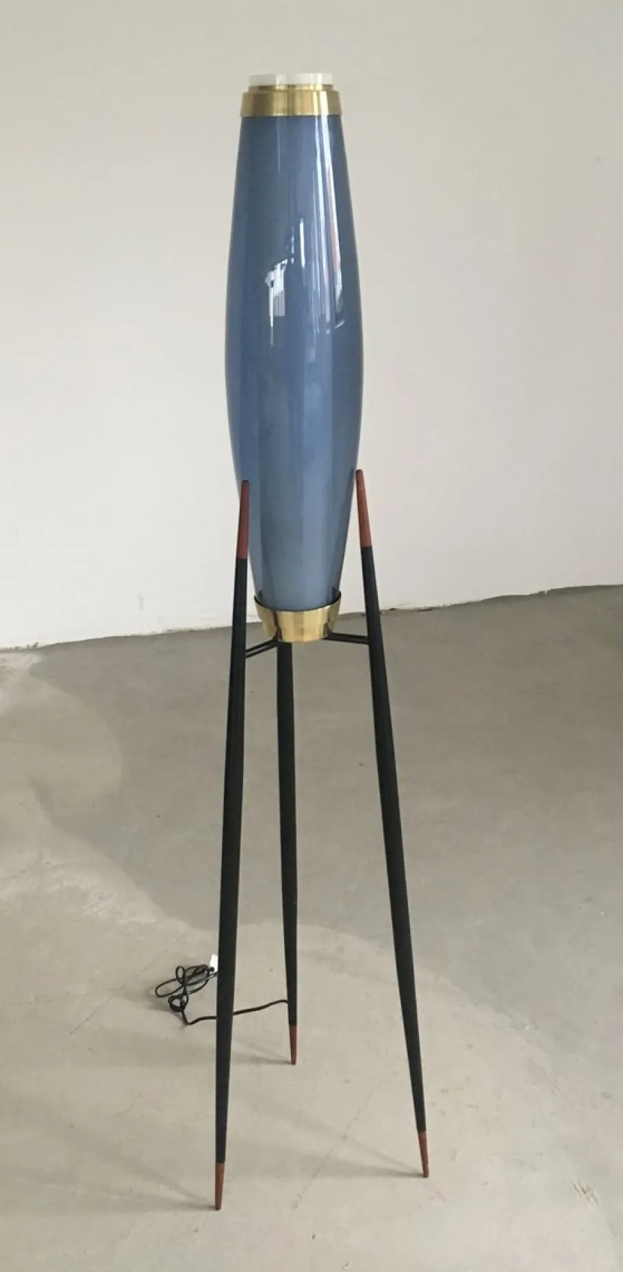 Discount Pamono Danish Tripod Floor Lamps by Svend Aage Holm Sørensen for Holmegaard, 1950s, Set of 2