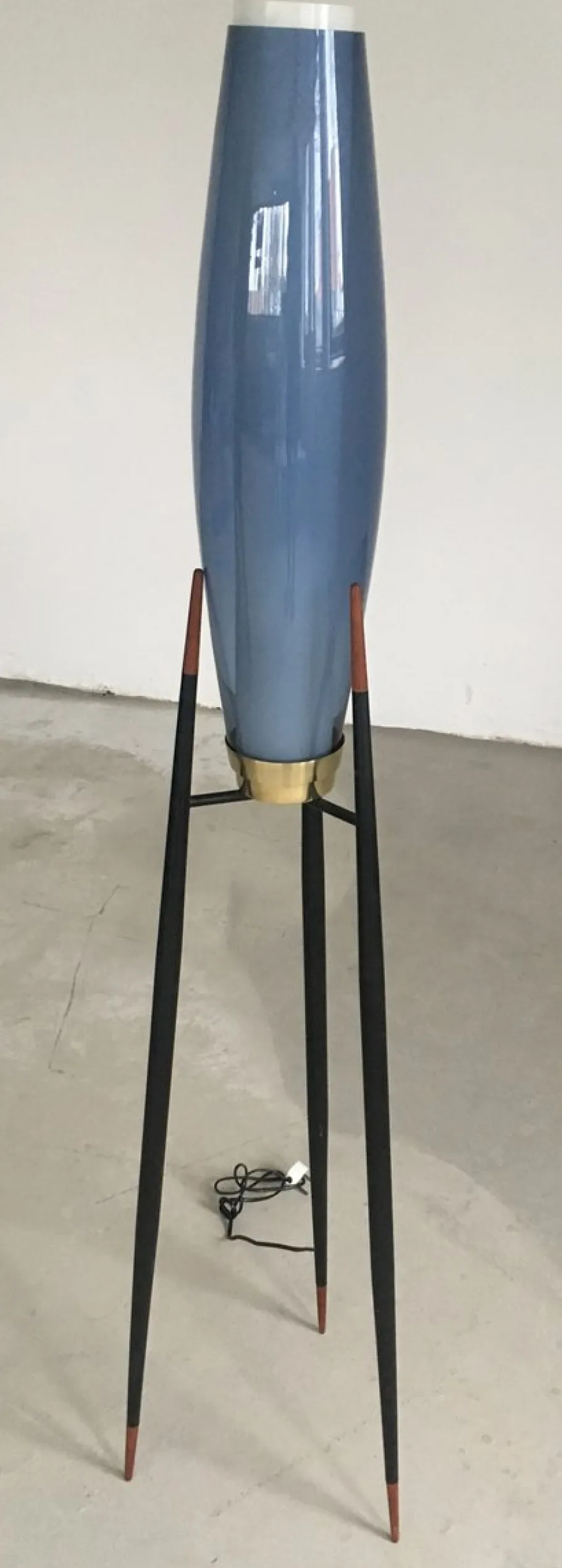 Discount Pamono Danish Tripod Floor Lamps by Svend Aage Holm Sørensen for Holmegaard, 1950s, Set of 2