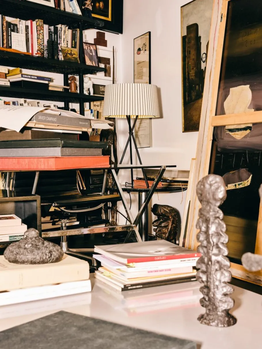 Best Pamono Diplomatic Tripod G5 Floor Lamp by Santa & Cole