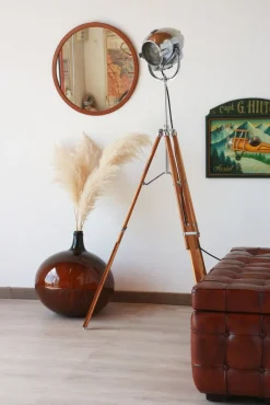 Hot Pamono Egg Shape Theater Spotlight by Morgan McLleod, 1950s