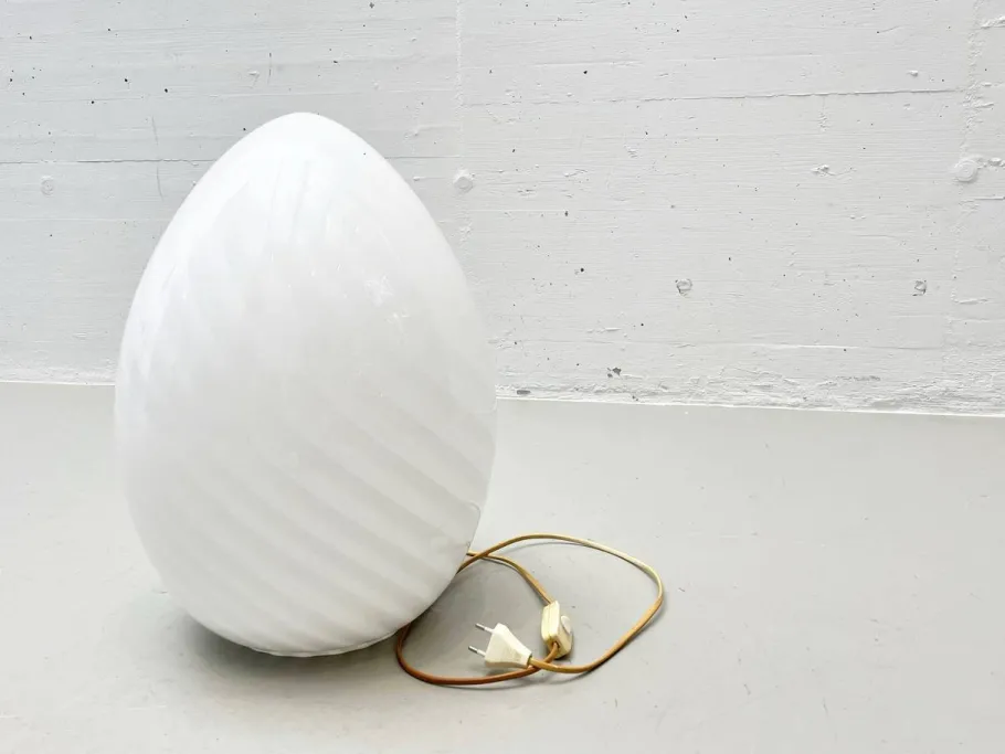 Best Pamono Egg-Shaped Table Lamp in Murano Glass from Venini, Italy, 1960s