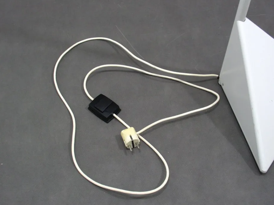 Online Pamono Erco X1980/90 Floor Lamp from Erco