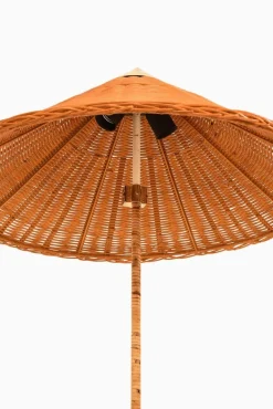 Online Pamono Floor Lamps in Brass, Cane and Rattan Shades attributed to Paavo Tynell, 1950s, Set of 2