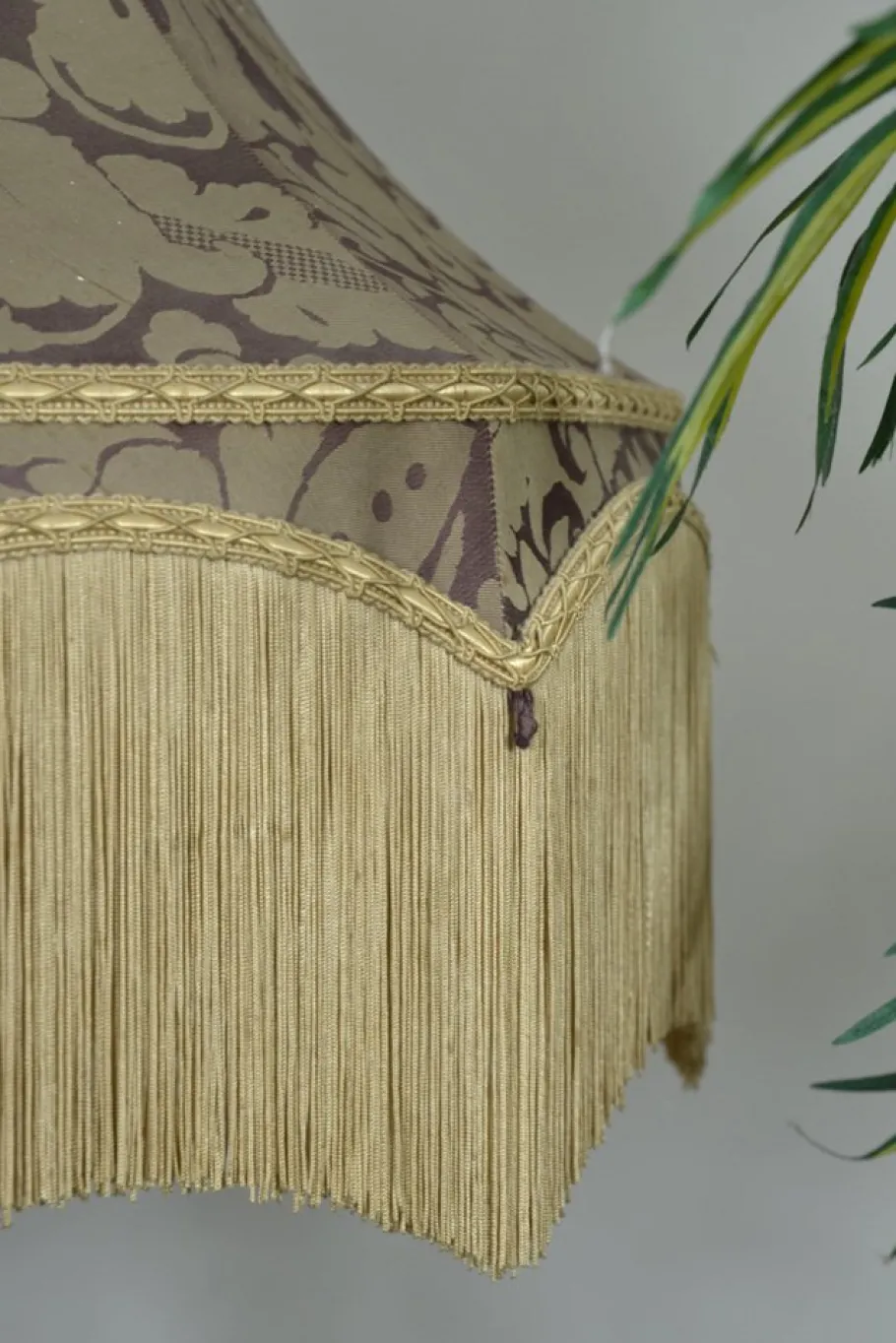 Discount Pamono French Baroque Style Boudoir Standard Floor Lamp in Giltwood with Tassel Fringe, 1930s