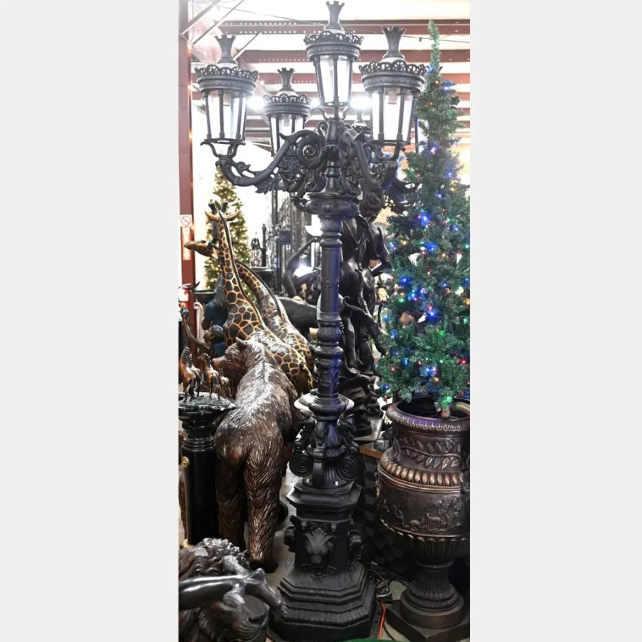 Best Pamono French Cast Iron Street Lamp with Lion