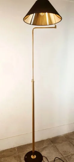 Hot Pamono Height-Adjustable and Extendable Floor Lamp with Gold Lampshade