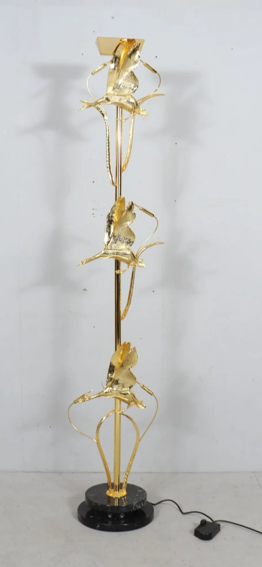 Discount Pamono Hollywood Regency Floor Lamp with Bird Figures by Lanciotto Galeotti, Italy, 1980s