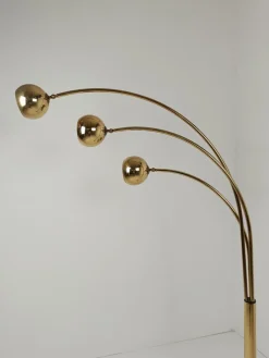 Hot Pamono Italian Arch Floor Lamp in Gilded Metal and Marble attributed to Reggiani, 1970s
