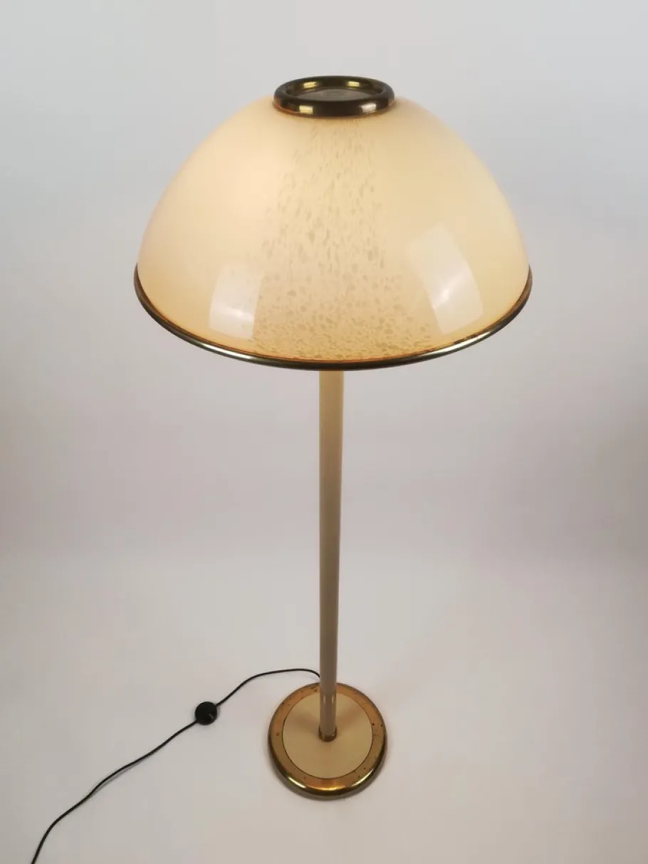 Sale Pamono Italian Floor Lamp in Brass and Artistic Murano Glass attributed to F. Fabbian, 1970s
