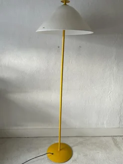 Discount Pamono Italian Floor Lamp with Yellow and White Glass Shade by VeArt, 1970s