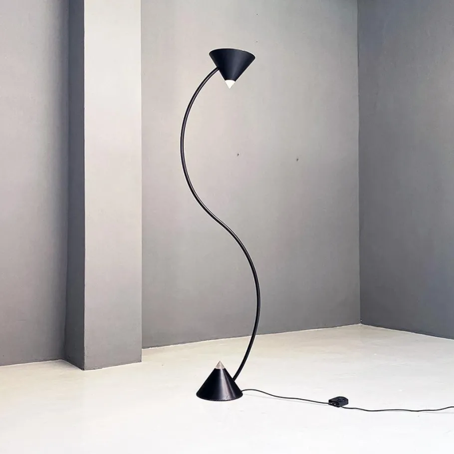 Pamono Italian Modern Black Metal and Plastic Yang Floor Lamp attributed to Bieffeplast, 1980s