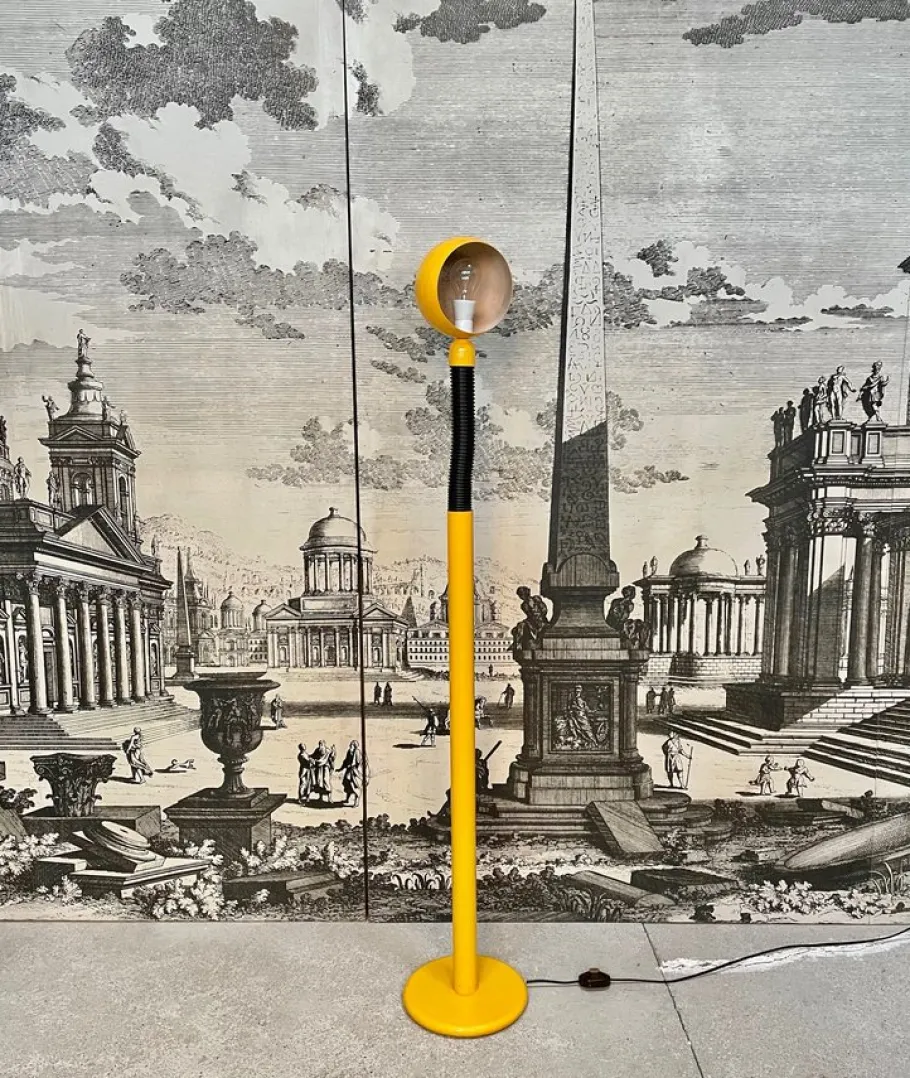 Online Pamono Italian Modernist Metal Floor Lamp with Flexible Arm & Adjustable Lampshade, 1960s