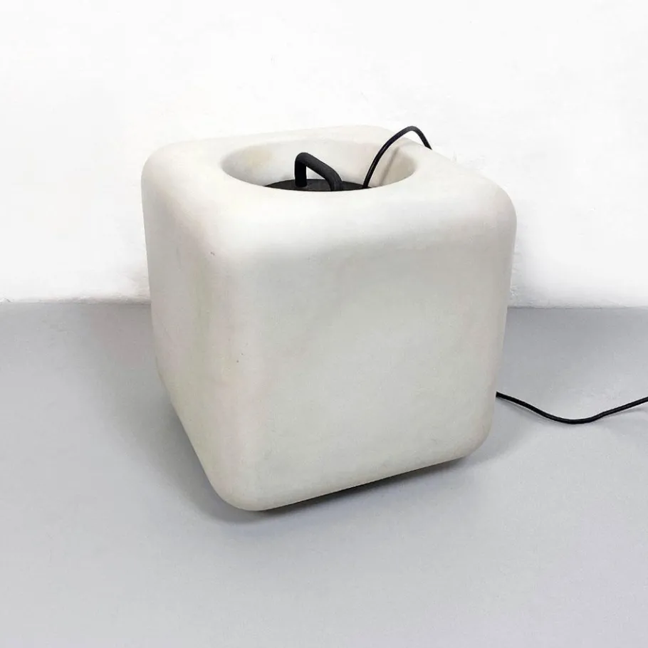 Sale Pamono Italian Space Age Cubic Opaline Glass Lamp by Giorgio De Ferrari for VeArt, 1970s