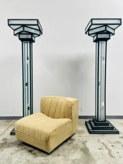 Pamono Large Art Deco Floor Lamps Hotel Hammered Iron and Glass, France, 1930s, Set of 2