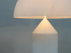 Best Pamono Large Atollo Table Lamp in White Glass by Vico Magistretti for Oluce, 1980s