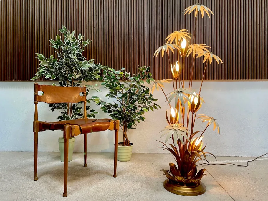 Clearance Pamono Large Florentine Style Gilt Metal Table or Floor Lamp by Hans Kögl, 1970s