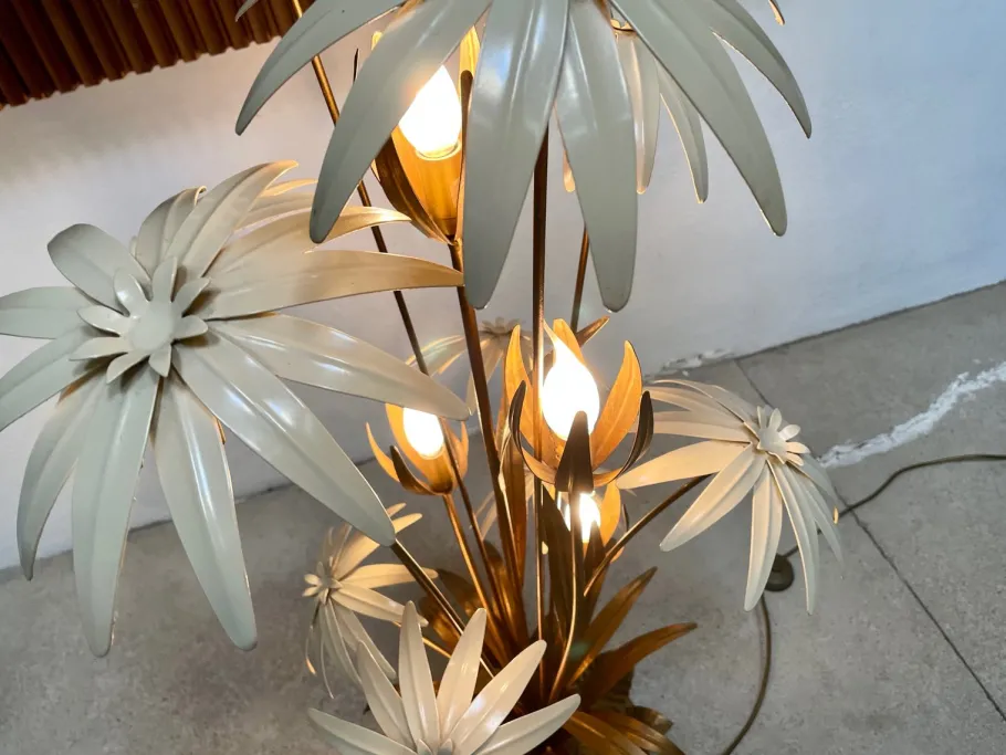 Clearance Pamono Large Florentine Style Gilt Metal Table or Floor Lamp by Hans Kögl, 1970s