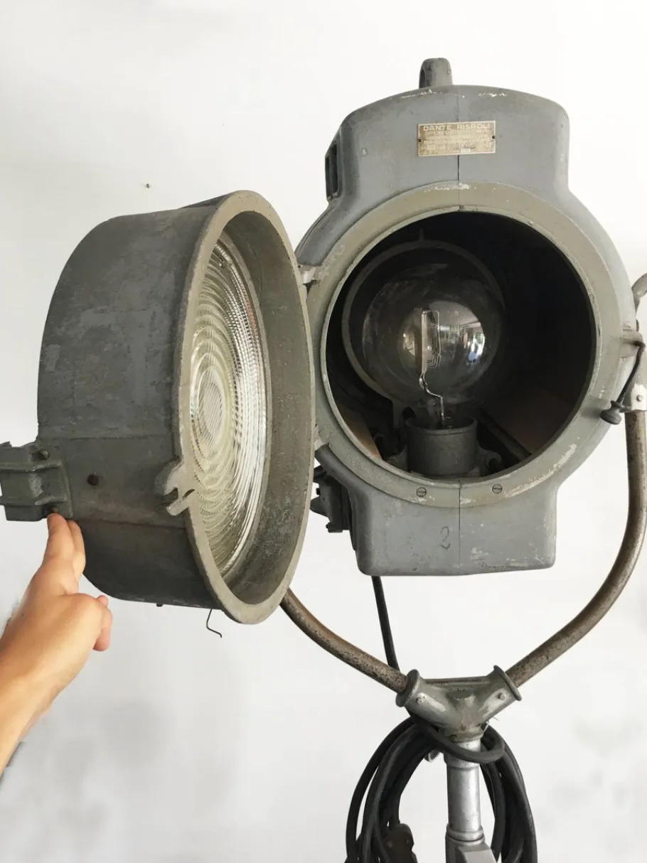 Online Pamono Large Vintage Tripod Cinema Beacon Floor Lamp from Dante Rispoli Roma