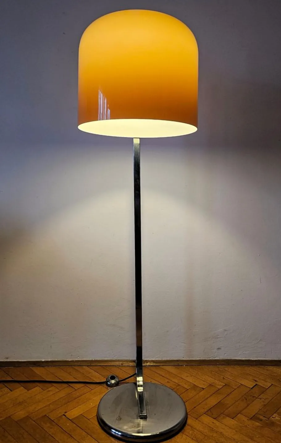 Outlet Pamono MCM Floor Lamp by Luigi Massoni for Guzzini, 1960s