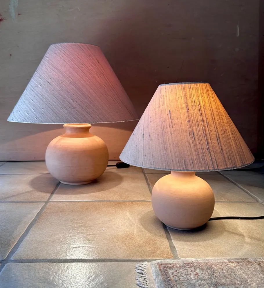 Best Pamono Mediterranean Style Terracotta Table Lamps with Wild Silk Lampshades, Italy, 1970s, Set of 2