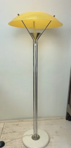 Discount Pamono Mid-Century Art Deco-Shaped Floor Lamp from Alta, 1970s