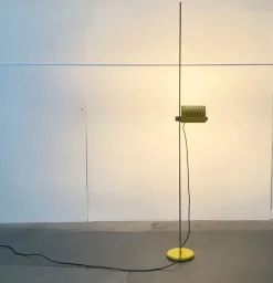 Discount Pamono Mid-Century Colombo 626 Floor Lamp by Joe Colombo for Oluce