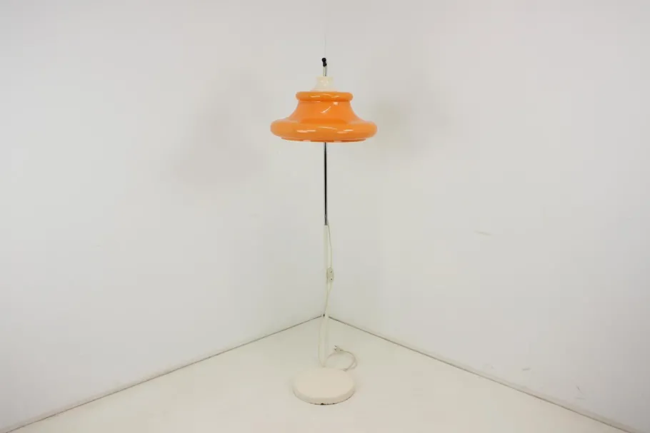 Outlet Pamono Mid-Century Floor Lamp in style of Guzzini, 1970s